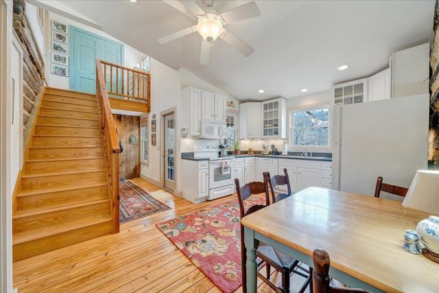 1497 Winding Timber LN, Vinton, VA 24179