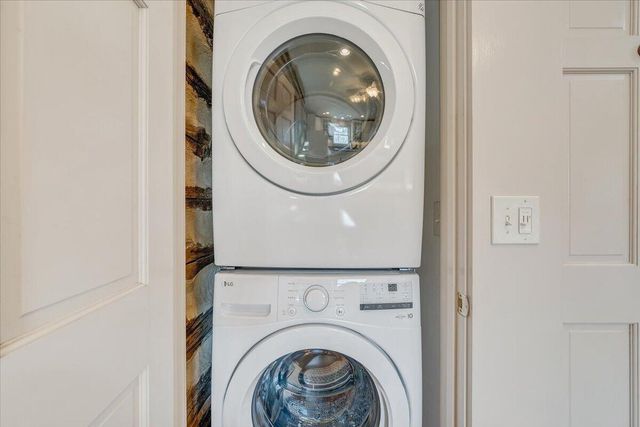 1497 Winding Timber LN, Vinton, VA 24179