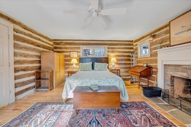 1497 Winding Timber LN, Vinton, VA 24179