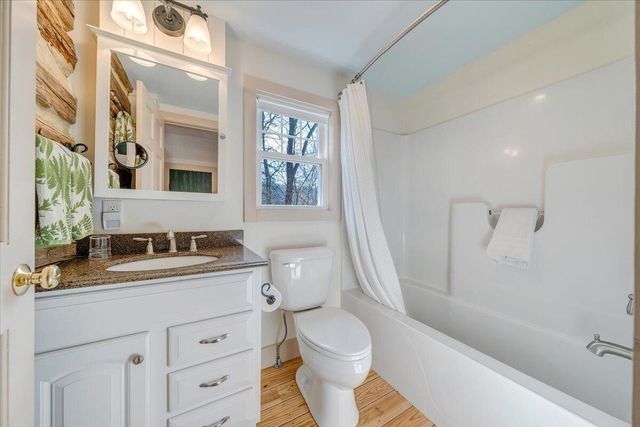 1497 Winding Timber LN, Vinton, VA 24179