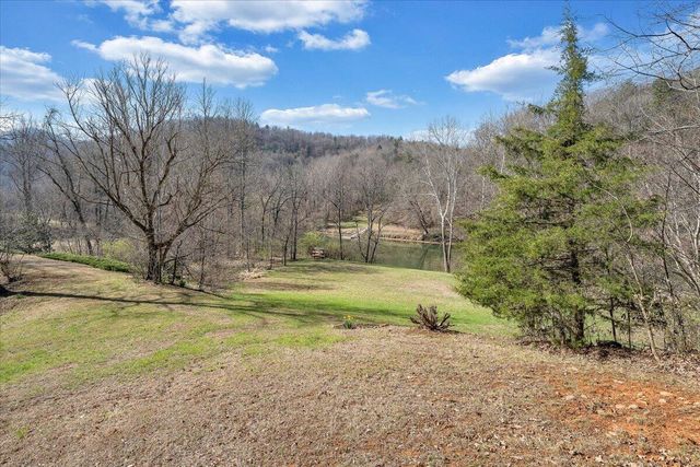 1497 Winding Timber LN, Vinton, VA 24179