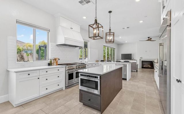 338 Boulder Drive S, Madera, CA 93636