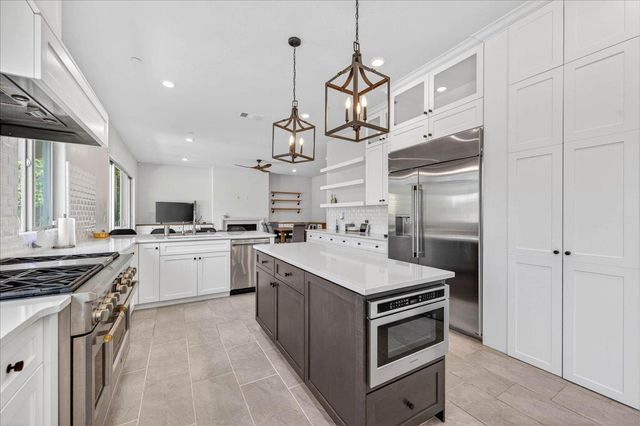 338 Boulder Drive S, Madera, CA 93636