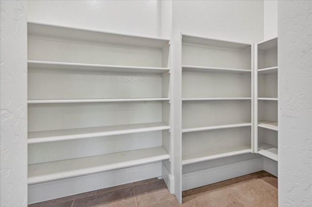 338 Boulder Drive S, Madera, CA 93636