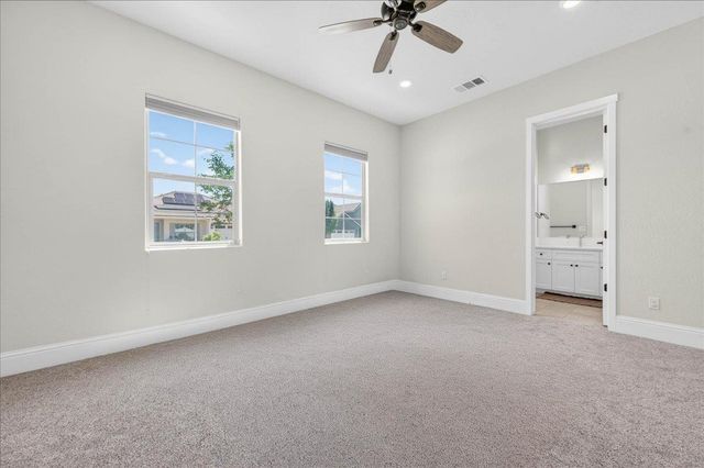 338 Boulder Drive S, Madera, CA 93636