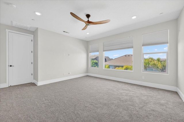338 Boulder Drive S, Madera, CA 93636