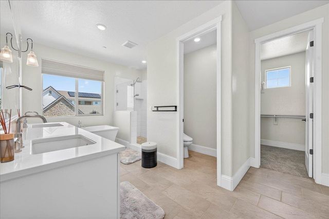 338 Boulder Drive S, Madera, CA 93636