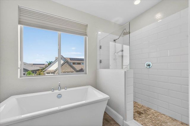 338 Boulder Drive S, Madera, CA 93636