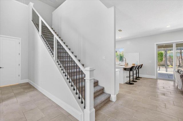 338 Boulder Drive S, Madera, CA 93636