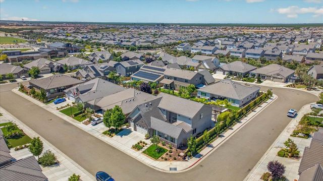 338 Boulder Drive S, Madera, CA 93636