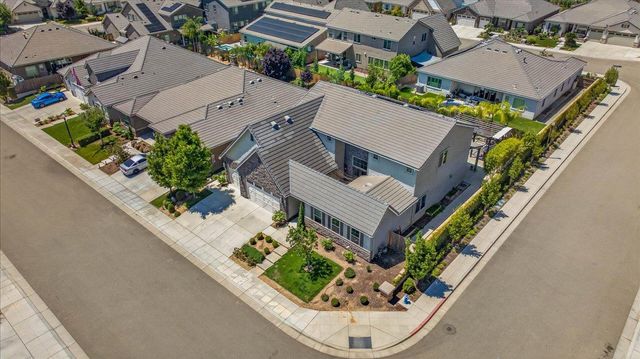 338 Boulder Drive S, Madera, CA 93636