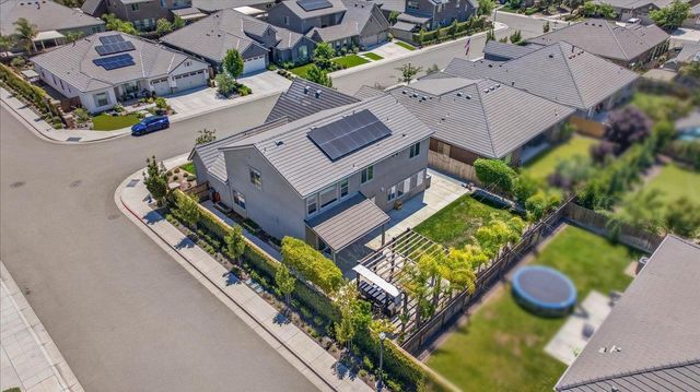 338 Boulder Drive S, Madera, CA 93636