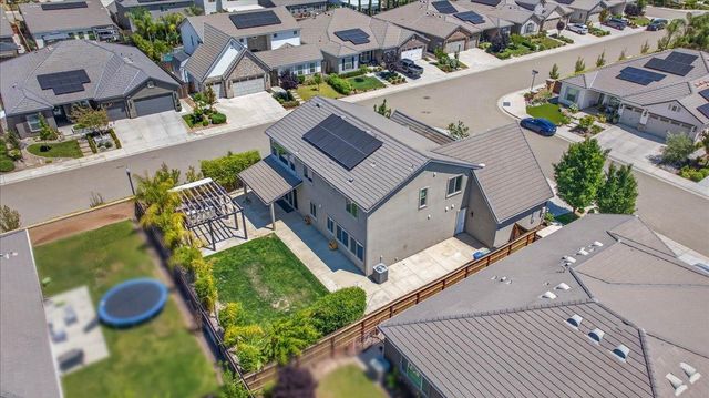 338 Boulder Drive S, Madera, CA 93636