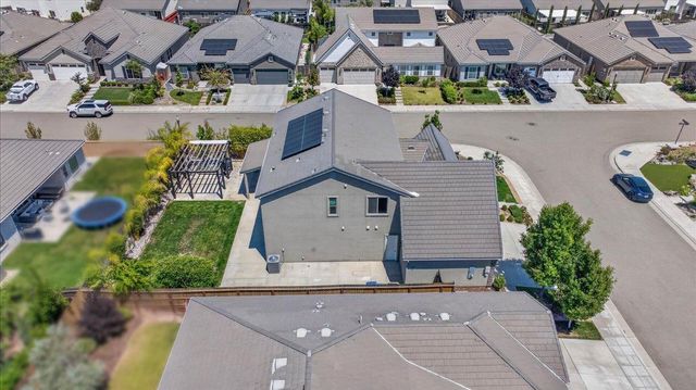 338 Boulder Drive S, Madera, CA 93636