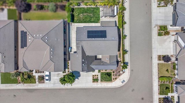 338 Boulder Drive S, Madera, CA 93636