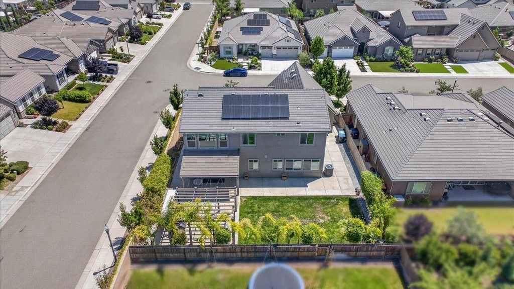 Image 64 of property listing at 338 Boulder Drive S, Madera, CA 93636