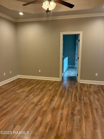 213 Woodhaven Road, Youngsville, LA 70592