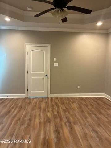 213 Woodhaven Road, Youngsville, LA 70592