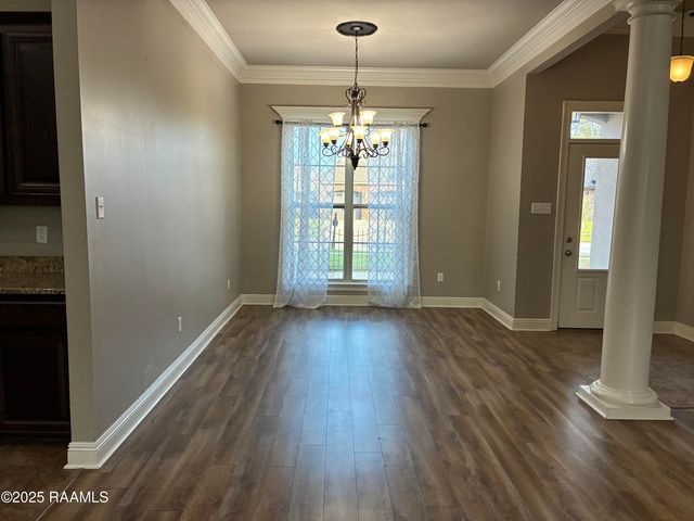 213 Woodhaven Road, Youngsville, LA 70592