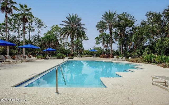 1655 THE GREENS Way 2725, Jacksonville Beach, FL 32250