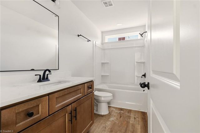 1679 Old Hollow Road, Winston-salem, NC 27105