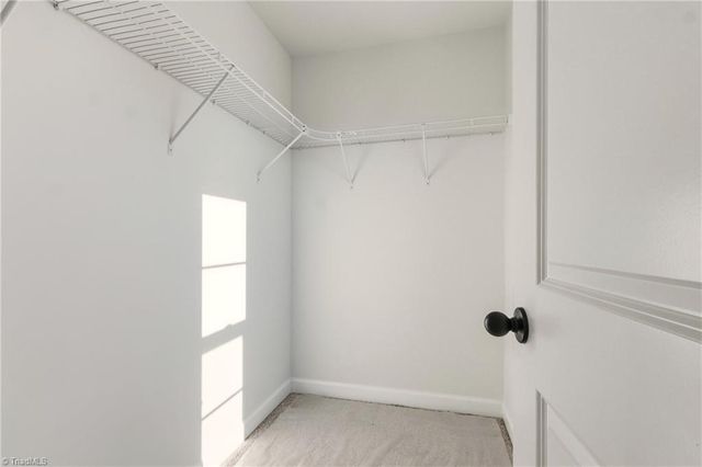 1679 Old Hollow Road, Winston-salem, NC 27105