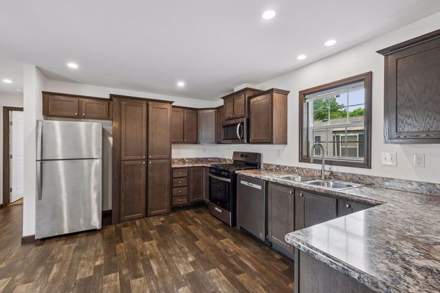 1291 Piper Drive W, New Brighton, MN 55112