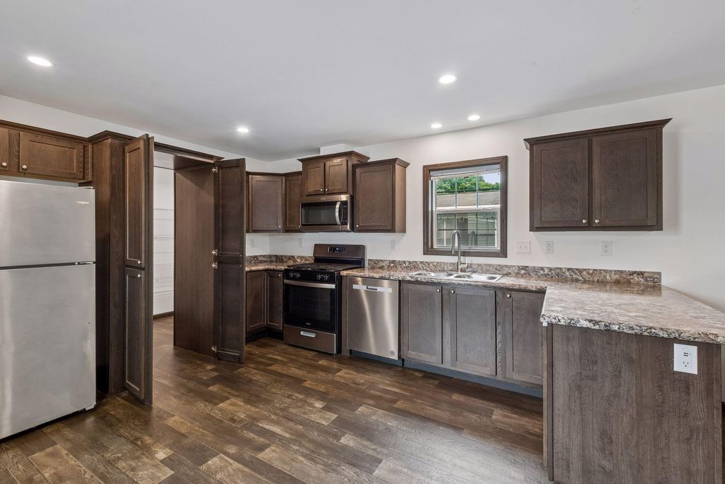 1291 Piper Drive W, New Brighton, MN 55112 — photo 5