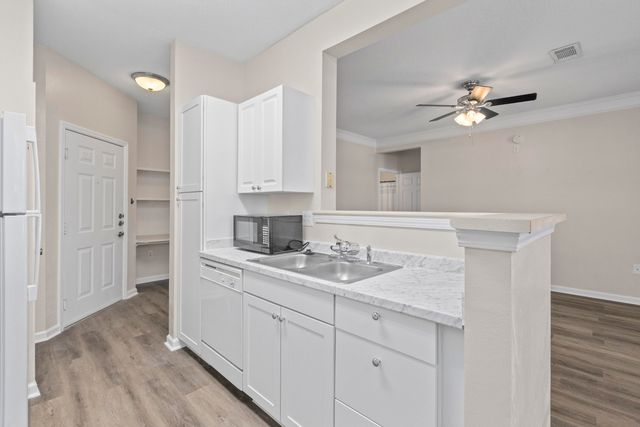 1514 Rosewood Lane, Mount Pleasant, SC 29464