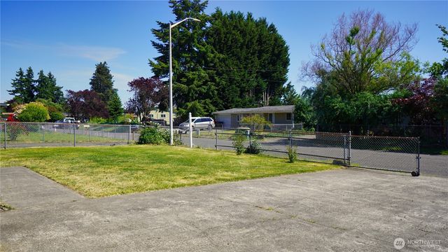 4821 101st Street SW, Lakewood, WA 98499