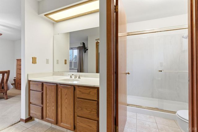 968 Lakewood Drive, Hanford, CA 93230