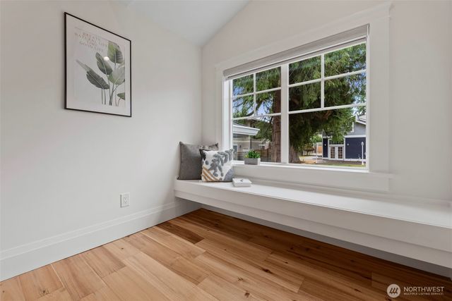 6002 156th Avenue NE, Redmond, WA 98052