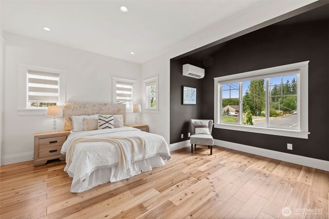 6002 156th Avenue NE, Redmond, WA 98052