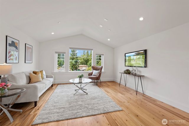 6002 156th Avenue NE, Redmond, WA 98052