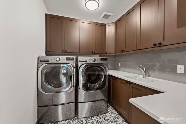 6002 156th Avenue NE, Redmond, WA 98052