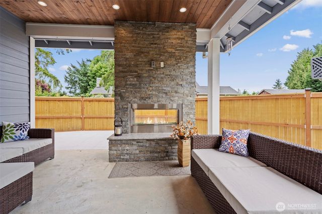 6002 156th Avenue NE, Redmond, WA 98052