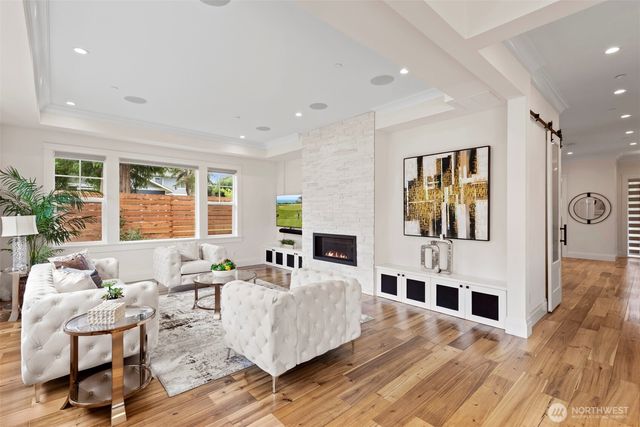 6002 156th Avenue NE, Redmond, WA 98052