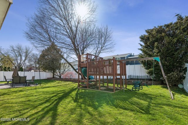 11 Dantley Drive, Howell, NJ 07731