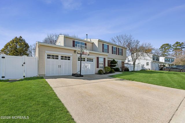 11 Dantley Drive, Howell, NJ 07731