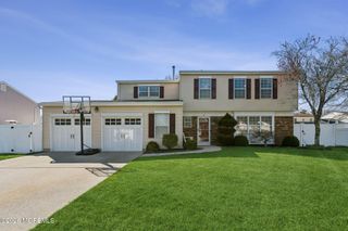 11 Dantley Drive, Howell, NJ 07731