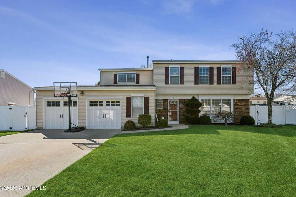 11 Dantley Drive, Howell, NJ 07731