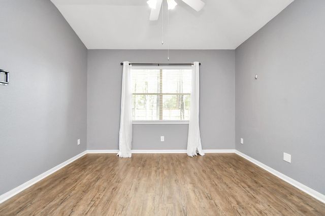 2143 Westover Park Circle, Spring, TX 77386