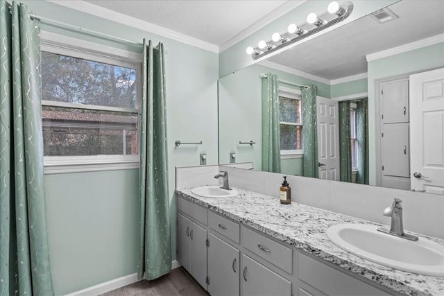 102 Margate, Dothan, AL 36303