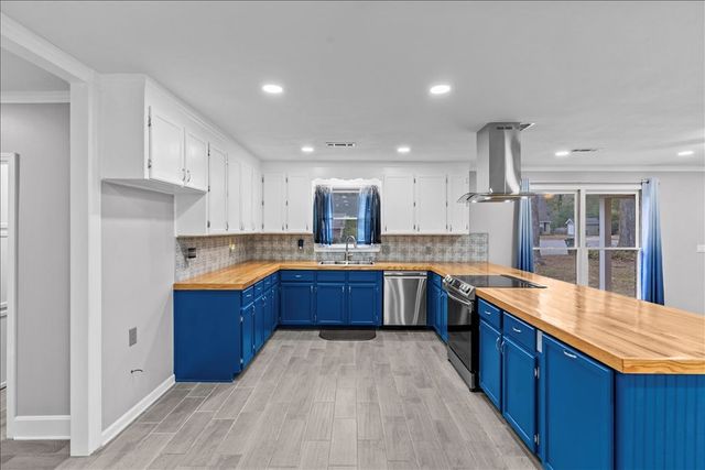 102 Margate, Dothan, AL 36303