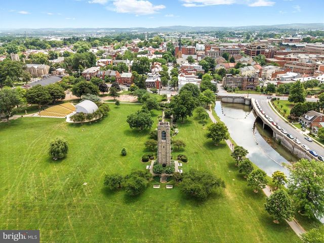 313 W COLLEGE TER, Frederick, MD 21701