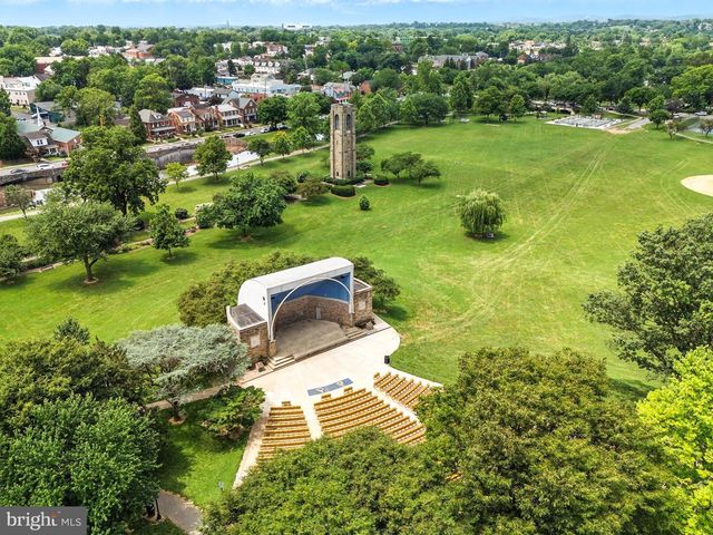 313 W COLLEGE TER, Frederick, MD 21701