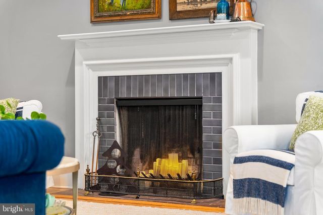 313 W COLLEGE TER, Frederick, MD 21701