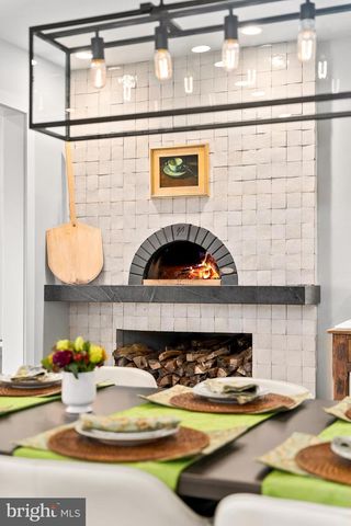 313 W COLLEGE TER, Frederick, MD 21701