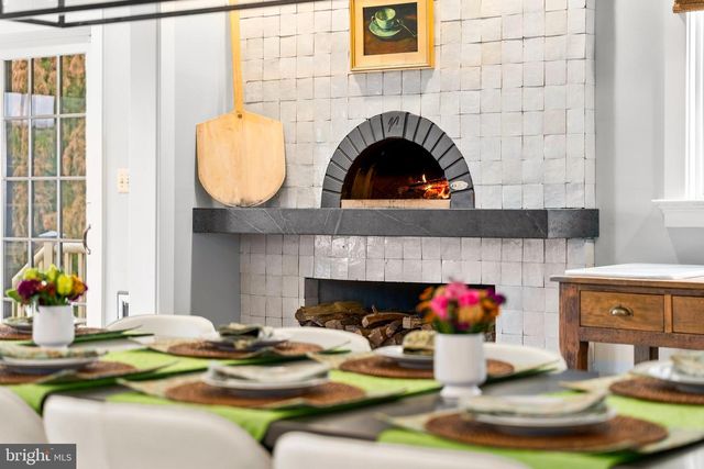 313 W COLLEGE TER, Frederick, MD 21701