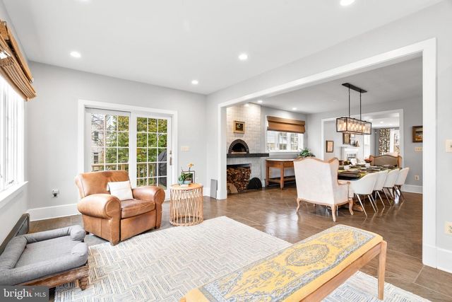 313 W COLLEGE TER, Frederick, MD 21701